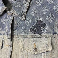Chrome Hearts サンスクリットプリントのジャカードとラインストーンのデニムジャケットの画像