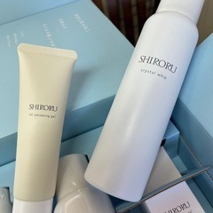 SHIRORU クリスタルホイップ 洗顔料 薬用VCホワイトニングゲルの画像