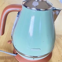 デロンギ アイコナヴィンテージ 電気ケトルの画像