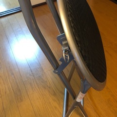 折りたたみ椅子の画像