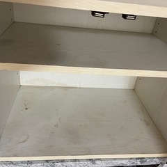 中古の小さなキャビネットですの画像