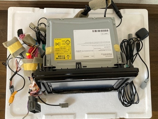 カーナビ　ケンウッドMDT-D407BT