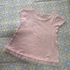 【お話中】100cm UNIQLO アリエル レースシャツの画像