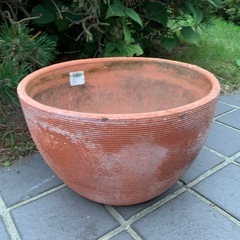 素焼き大型植木鉢Bの画像