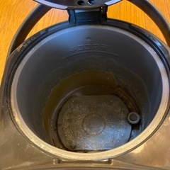 電気ポットの画像