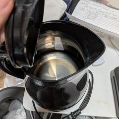 電気ポットの画像