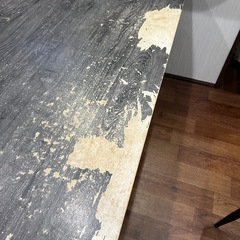 ダイニングテーブルの画像