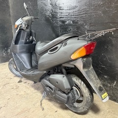 ★支払総額3.3万円★定休日なし！いつでも現車可能です！ スズキ レッツ２　マッド CA1KA 人気のレッツ2！ 2ストのためオイル注ぎ足すだけ！ バッテリー新品！ 激安バイク！の画像