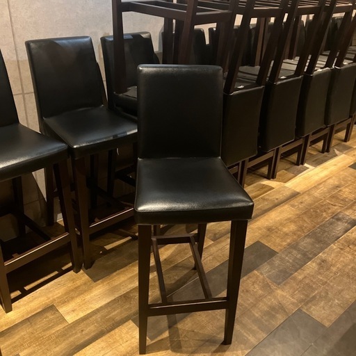 カウンターチェアー