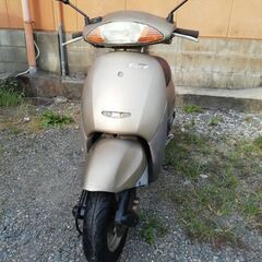 ホンダ、タクト　車体の大きなパワフル２スト５０ccAF51。の画像
