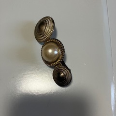 ヘアクリップ ゴールド パール　Anemone 結婚式　おしゃれ　お呼ばれの画像
