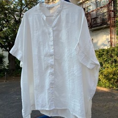 新品白シャツの画像