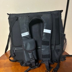 UBER EATS 公式バッグの画像