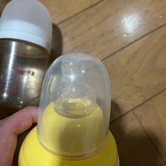 哺乳瓶の画像