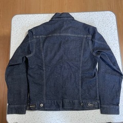 ユニクロデニムジャケットの画像