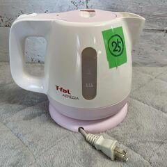 ティファール 電気ケトル BF802 0.8L 1250W ピンク 動作確認済 電気湯沸器 T-fal APRECIA キッチン家電 湯沸かし 25 Y2104の画像