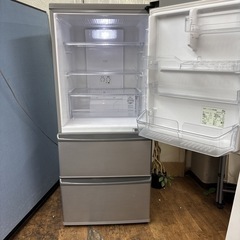 I506 🌈 ジモティー限定価格！ AQUA 冷蔵庫 (272L) 3ドア ⭐ 動作確認済 ⭐ クリーニング済の画像