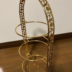 新品未使用の3段ケーキスタンドの画像