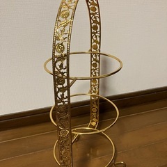 新品未使用の3段ケーキスタンドの画像