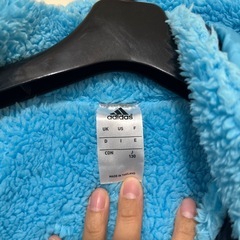 adidas 130 コートの画像