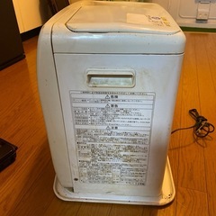 石油ヒーターの画像