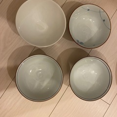 茶碗4つ
の画像