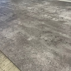 美品　ダイニングテーブル モルタル調　の画像