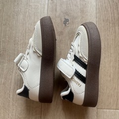 キッズスニーカー 13.5cmの画像