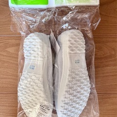 【新品】ヒラキ　小学校　体育館シューズ　白　22.0cmの画像