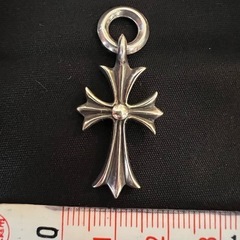 クロムハーツ タイニー クロスチャーム Chrome Hearts の画像