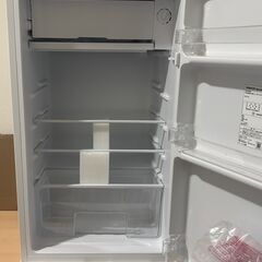 山善 冷蔵庫 92L 右開き YFR-90(W) ホワイト　ほぼ未使用の画像
