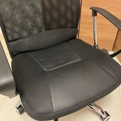 ゲーミングチェアの画像