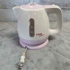 ティファール 電気ケトル BF802 0.8L 1250W ピンク 動作確認済 電気湯沸器 T-fal APRECIA キッチン家電 湯沸かし 26 Y2105の画像