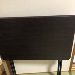 折テーブルの画像