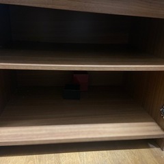 小さめで便利な食器棚の画像