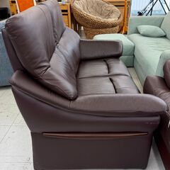 値下げしました！✨️ジモティー割引✨️【ジャングルジャングル堺初芝店】　2人用ソファー　堺市（東区　西区　北区　南区　堺区　美原区）高石市　泉大津市　忠岡町　和泉市　松原市　大阪狭山市の画像