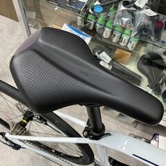 TREK 「トレック」 FX SPORT4 CARBON 2023年モデル クロスバイク / バイチャリ福岡店 ITMU1NA9UQ94の画像