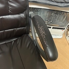 【訳あり格安‼️】高級エグゼクティブチェア 重役椅子 回転式の画像