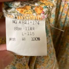 花柄ワンピースの画像