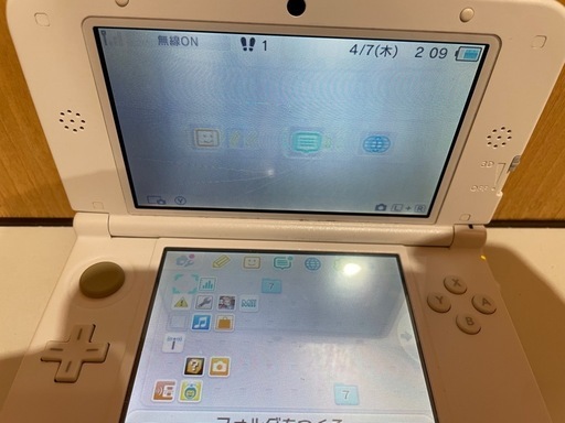 じんぼーさま専用 3DS ＬL 中古 ホワイトのニンテンドー 3DS LL (snmr.30) 舟入本町のポータブル
