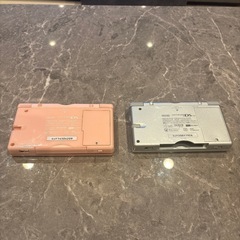 psp1000とニンテンドーDSライト2台の画像