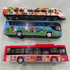 【取りに来て頂ける方に】アガツマ　アンパンマン貸切バス　　予讃線8000系アンパンマン列車　の画像