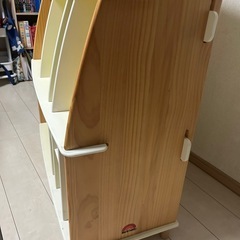 収納棚の画像