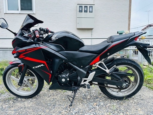 北海道！ホンダ　CBR250R 走行少ない！外装美品！タイヤ前後山あり！バッテリー付き！