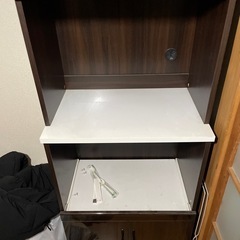 食器棚の画像