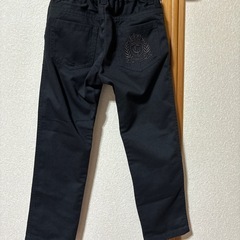 取りに来れる方限定！発送しません。キッズズボン110の画像