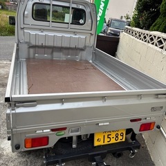 趙美車！平成30年式キャリートラック2WDの楽々ATヒッチメンバー付きの画像