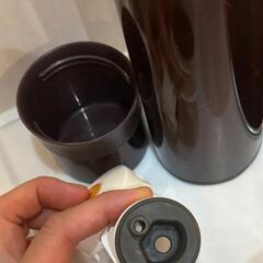 THERMOS 真空断熱 サーモス ステンレスボトル 水筒 保冷 保温 ブラウン 500mlの画像