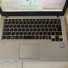 【完動品】すぐつかえる❣️コンパクト✨NECノートパソコン‼️持ち運びOK✨高性能8GBメモリ✨SSD 256GBサクサク動作❣️資料作成✨動画視聴✨年賀状作成❣️の画像