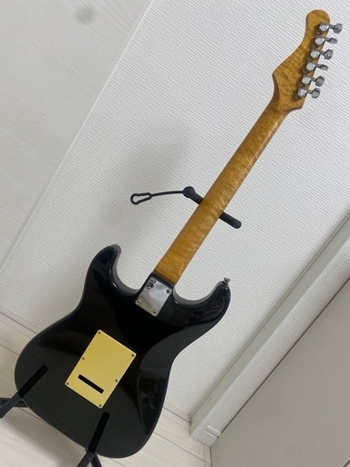 Bacchus　バッカス　エレキギター　ストラト　黒　帯ロゴ